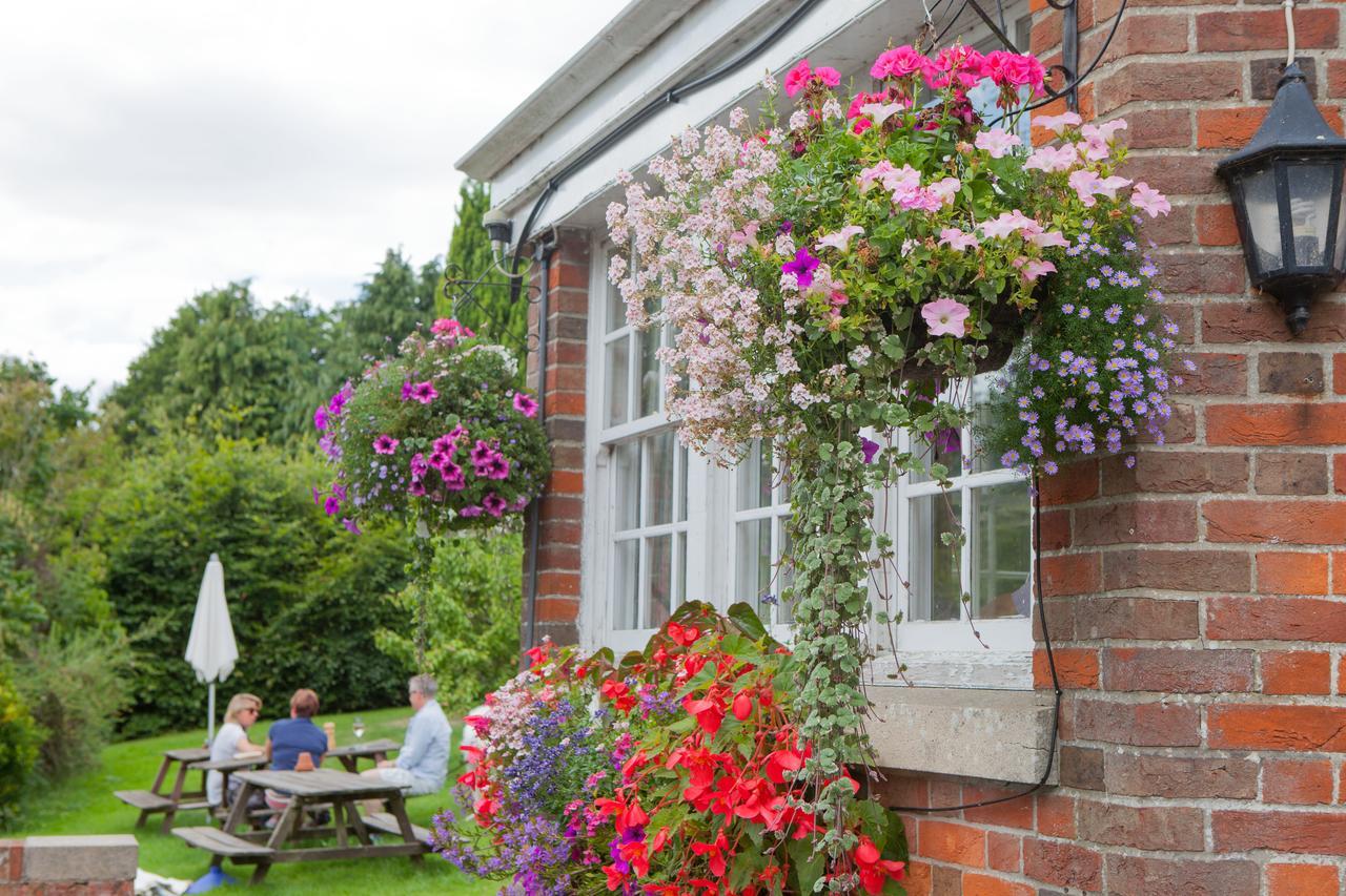 The Seven Stars Inn Pewsey Εξωτερικό φωτογραφία